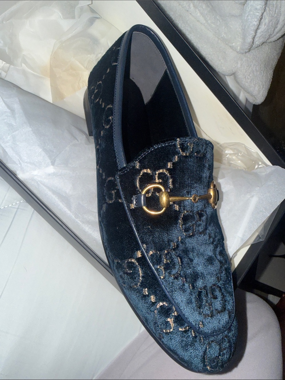 Gucci velvet loafer